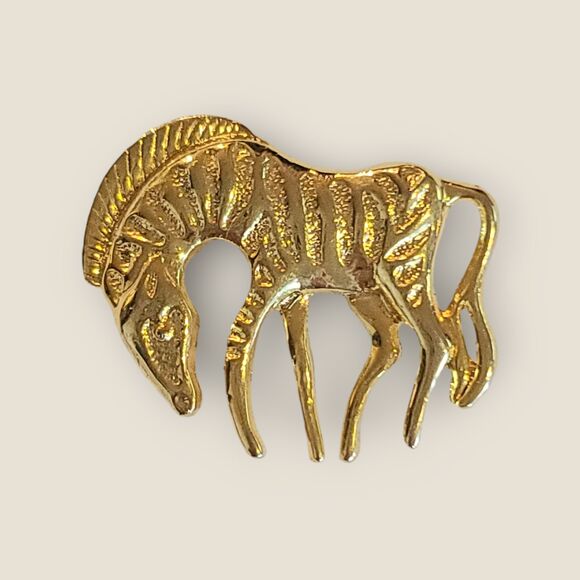 Vintage Textured Inlay Gold Zebra Brooch Pin Estate - Picture 6 of 7